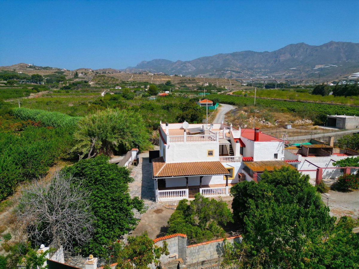 5 Bed Finca in Salobreña in Salobreña, 