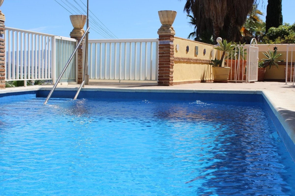 6 Bed Vrijstaande Villa in Salobreña in Salobreña, 