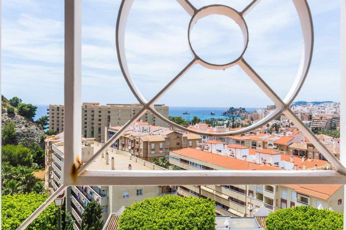 2 Bed Townhouse in Almuñecar in Almuñecar, Townhouse