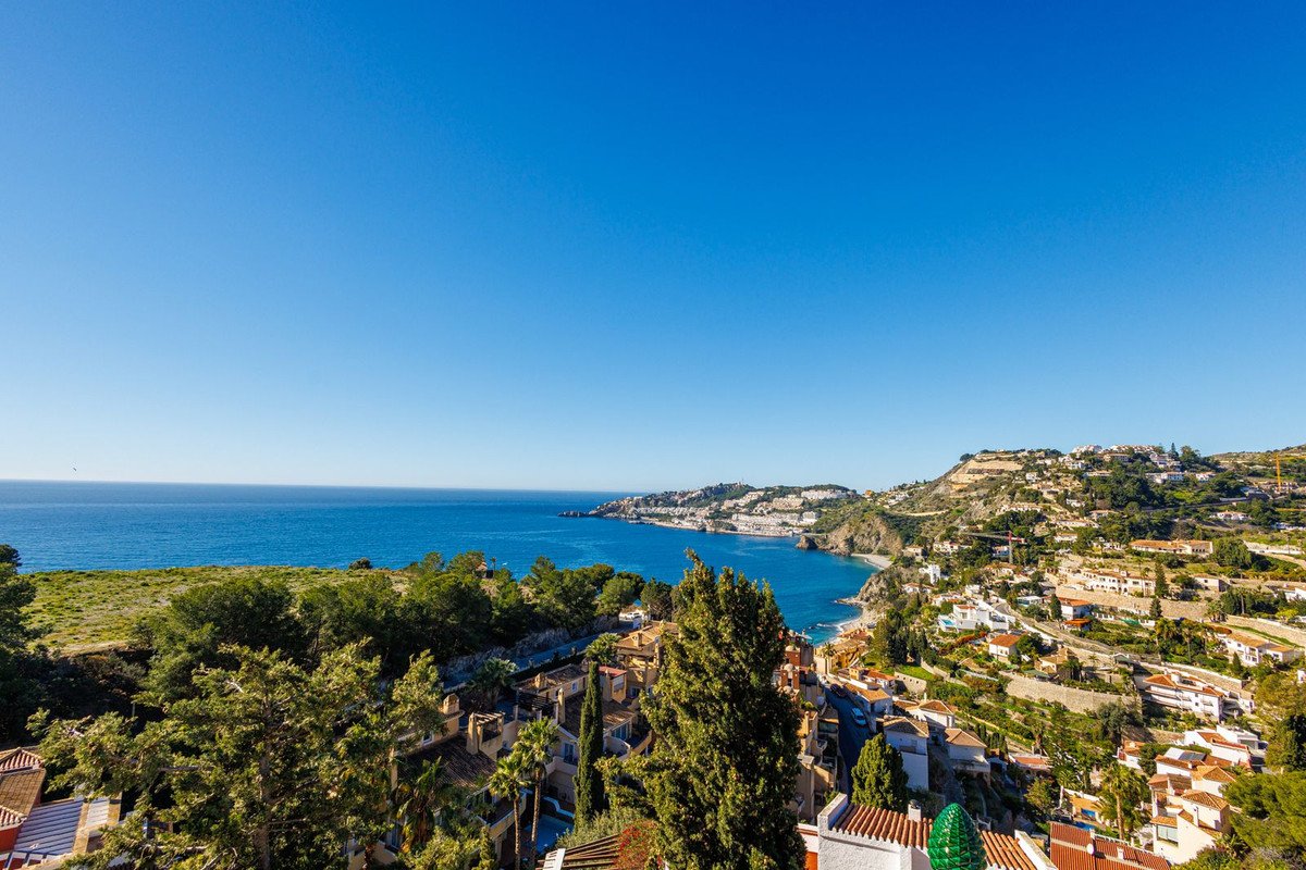 3 Bed Detached Villa in Almuñecar in Almuñecar, Detached Villa