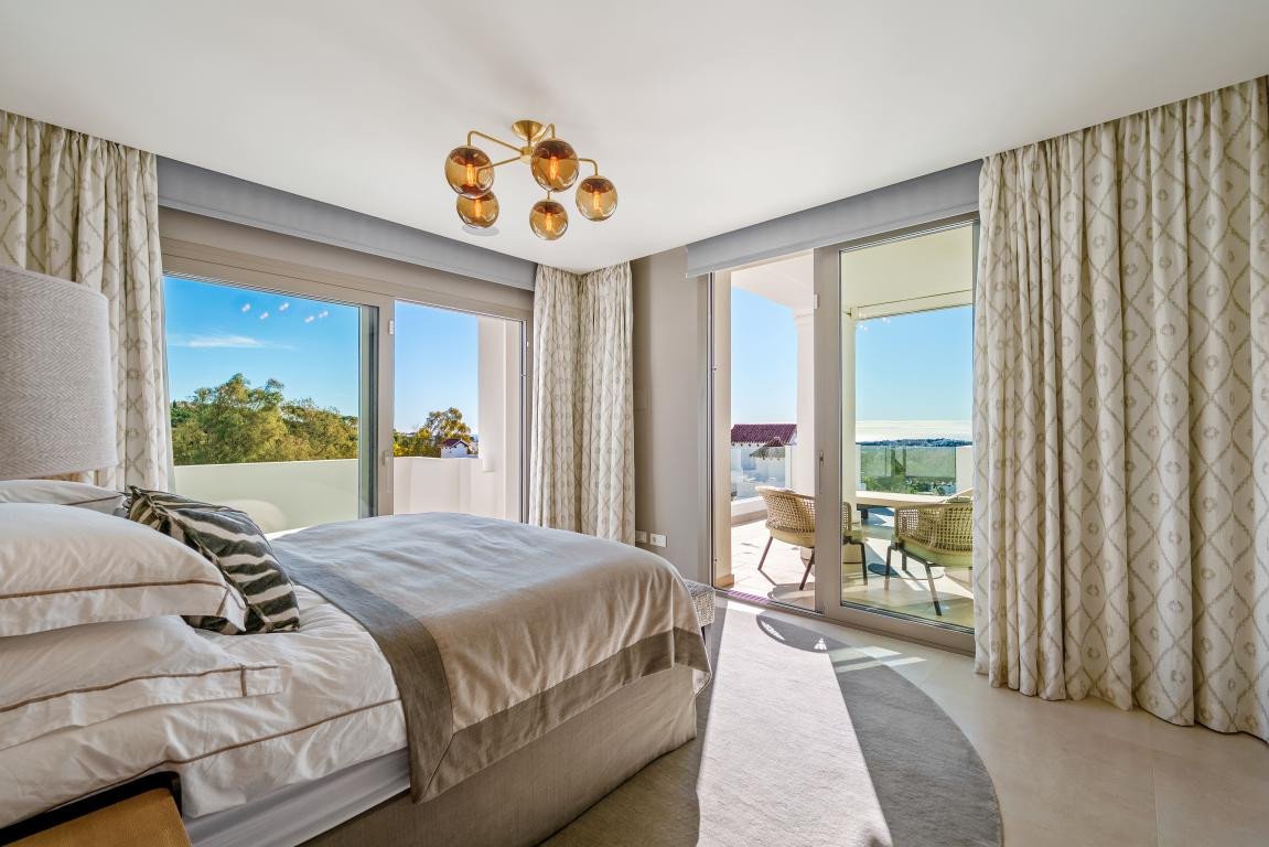3 Bed Penthouse Duplex in Aloha in Aloha, Duplex Penthouse