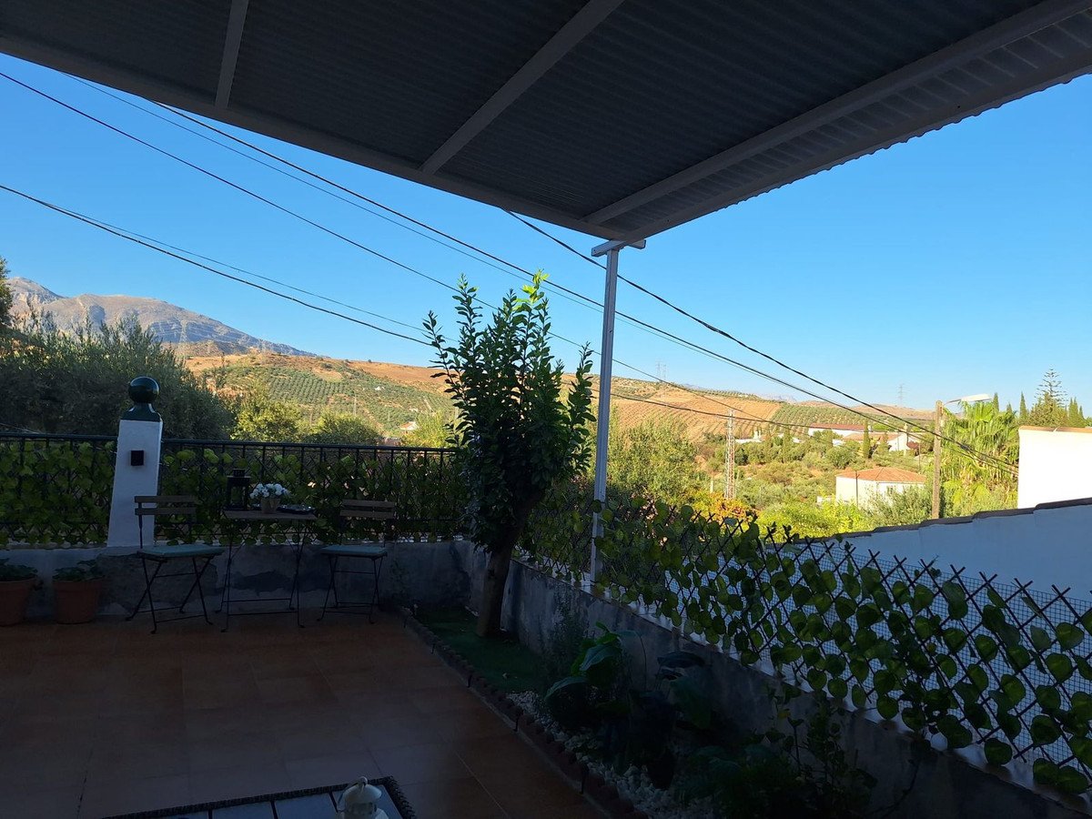 2 Bed منزل شبه منفصل in Alora في Alora, منزل شبه منفصل