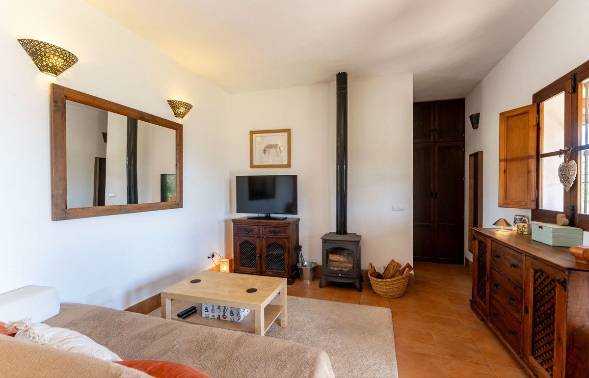 1 Bed Detached Villa in Alozaina i Alozaina — Finca - Cortijo