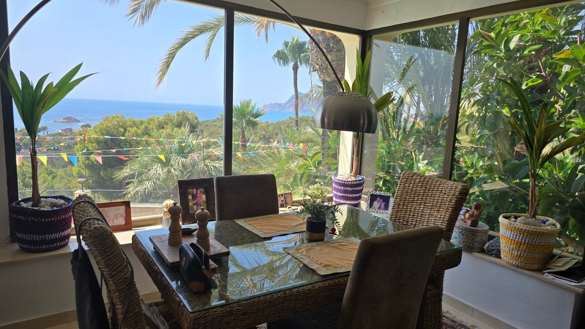 3 Bed Brīvi stāvoša villa in Altea rajons: Altea, Savrupmāja