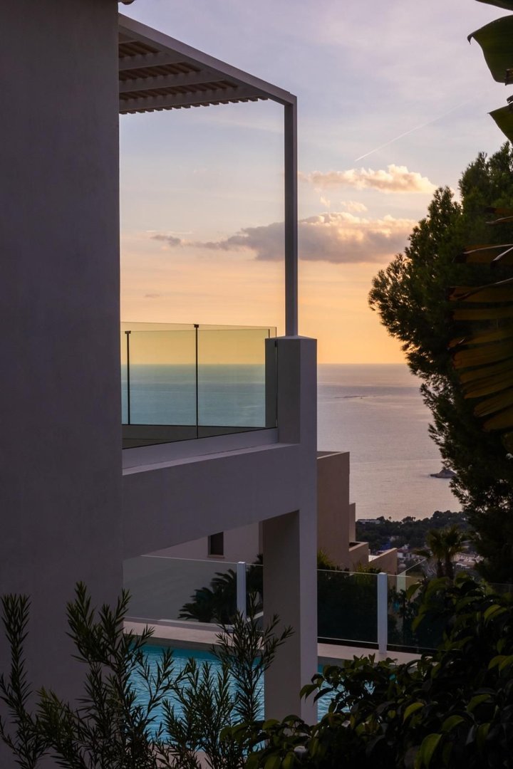 3 Bed Bungalow in Altea في Altea, فيلا
