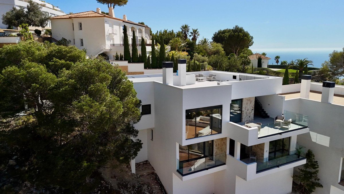 3 Bed Bungalow in Altea في Altea, فيلا مستقلة
