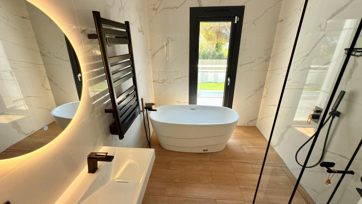 22 photo