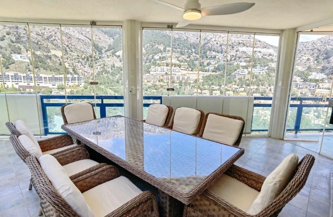 5 Bed Bungalow in Altea in Altea, Bungalow