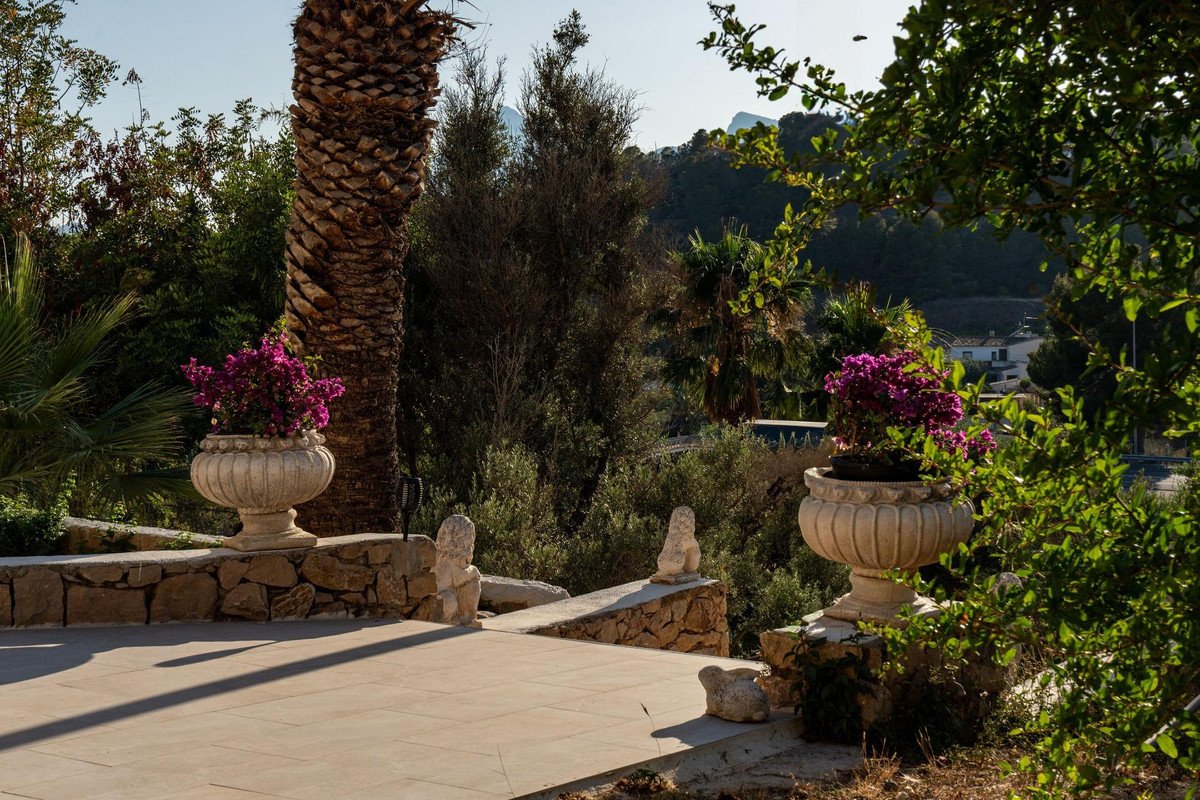 11 Bed Bungalow in Altea in Altea, 