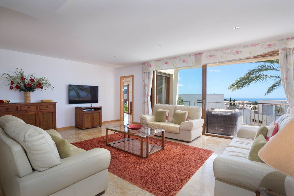 3 Bed Middle Floor Apartment in Altos de los Monteros in Altos de los Monteros, Apartment