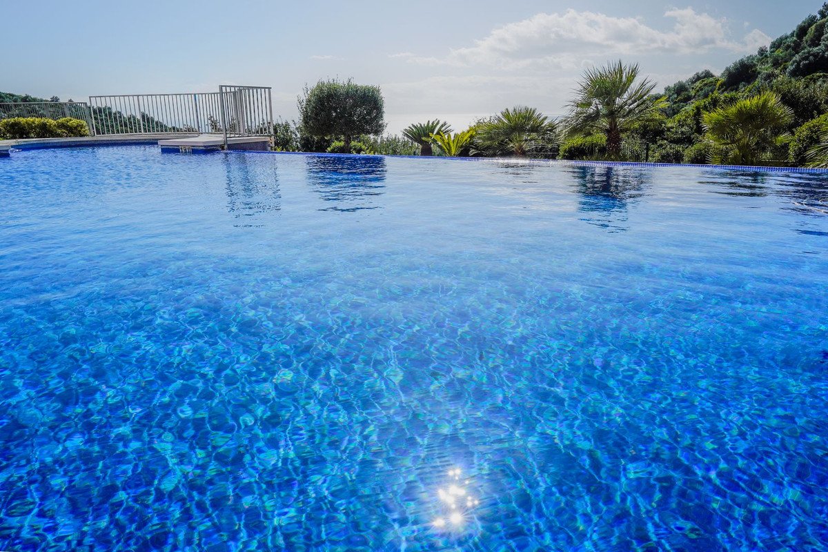 2 Bed Penthouse in Altos de los Monteros in Altos de los Monteros, Penthouse