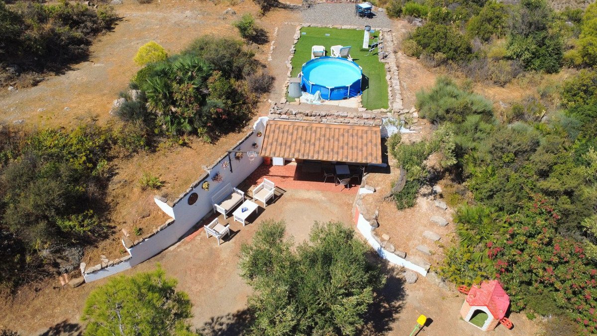 2 Bed Finca - Cortijo in Ardales في Ardales — Finca - Cortijo