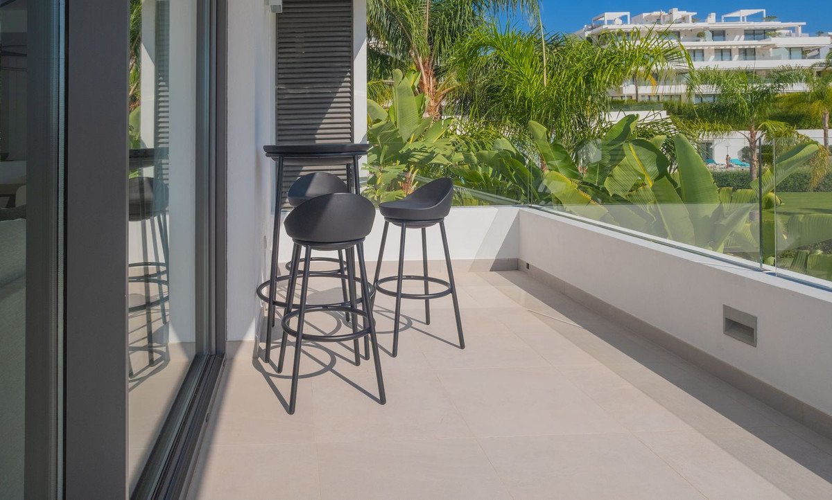 3 Bed Middle Floor Apartment in Atalaya in Atalaya — Apartment