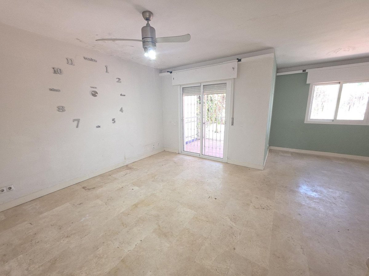 3 Bed Townhouse in Bel Air in Bel Air — Townhouse