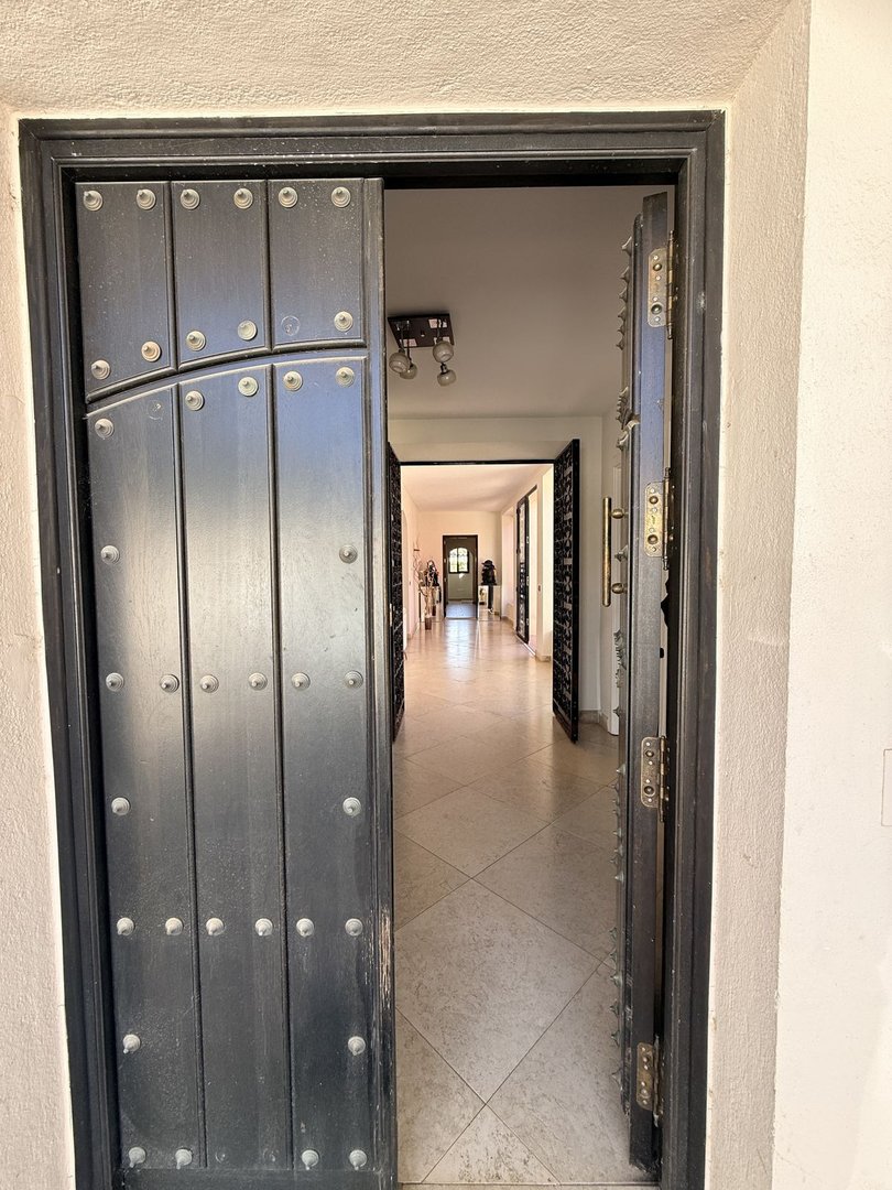 3 Bed Detached Villa in Bel Air in Bel Air — Detached Villa