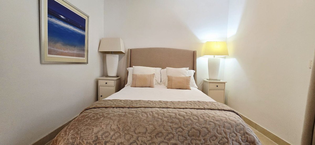 3 Bed Ground Floor Apartment in Benahavís in Benahavís, Apartment
