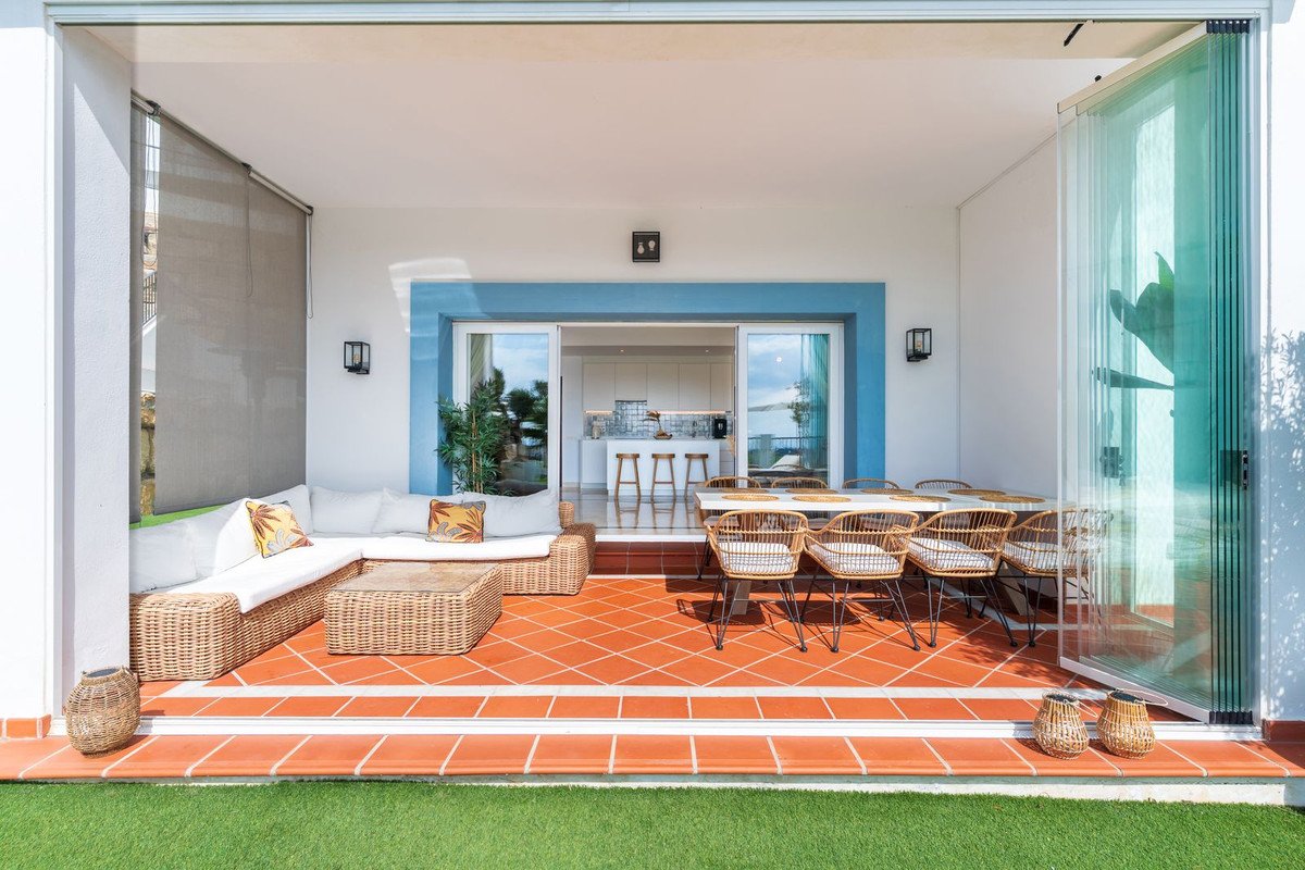 3 Bed Ground Floor Apartment in Benahavís in Benahavís — Apartment