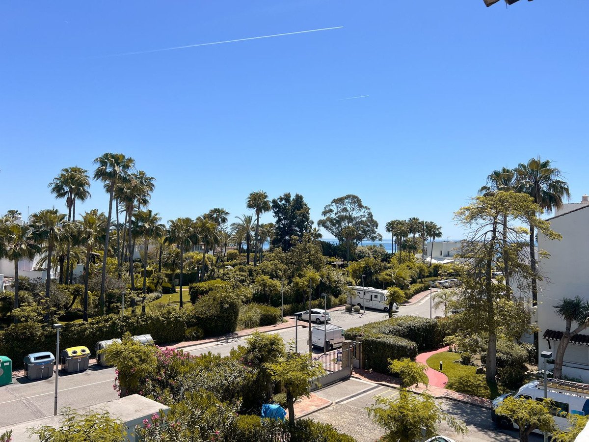4 Bed Top Floor Apartment in Costalita in Costalita, Apartment