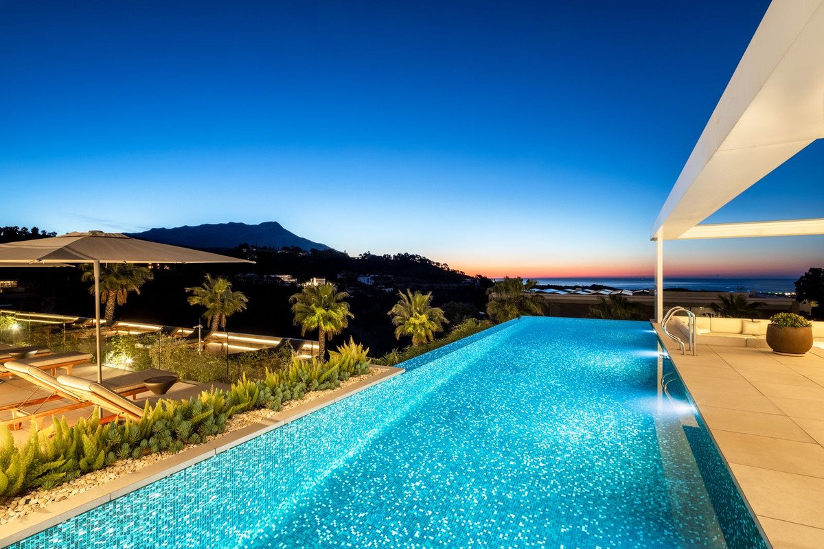 8 Bed Detached Villa in El Madroñal in El Madroñal, Detached Villa