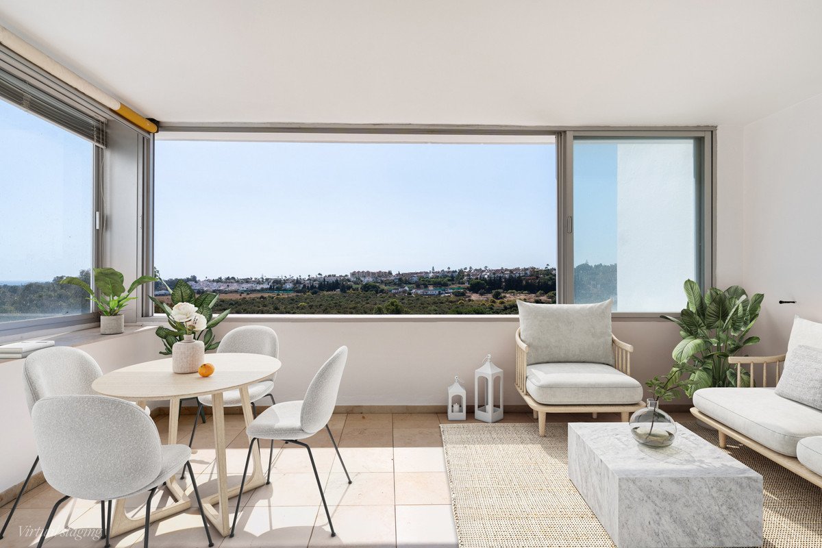 2 Bed شقة في الطابق الأوسط in Guadalmina Alta في Marbella, شقة