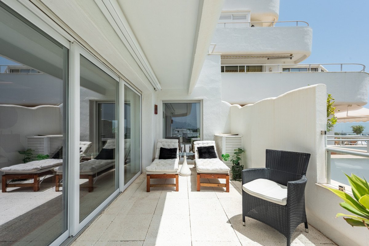 2 Bed Middle Floor Apartment in Guadalmina Alta in Guadalmina Alta, Apartment