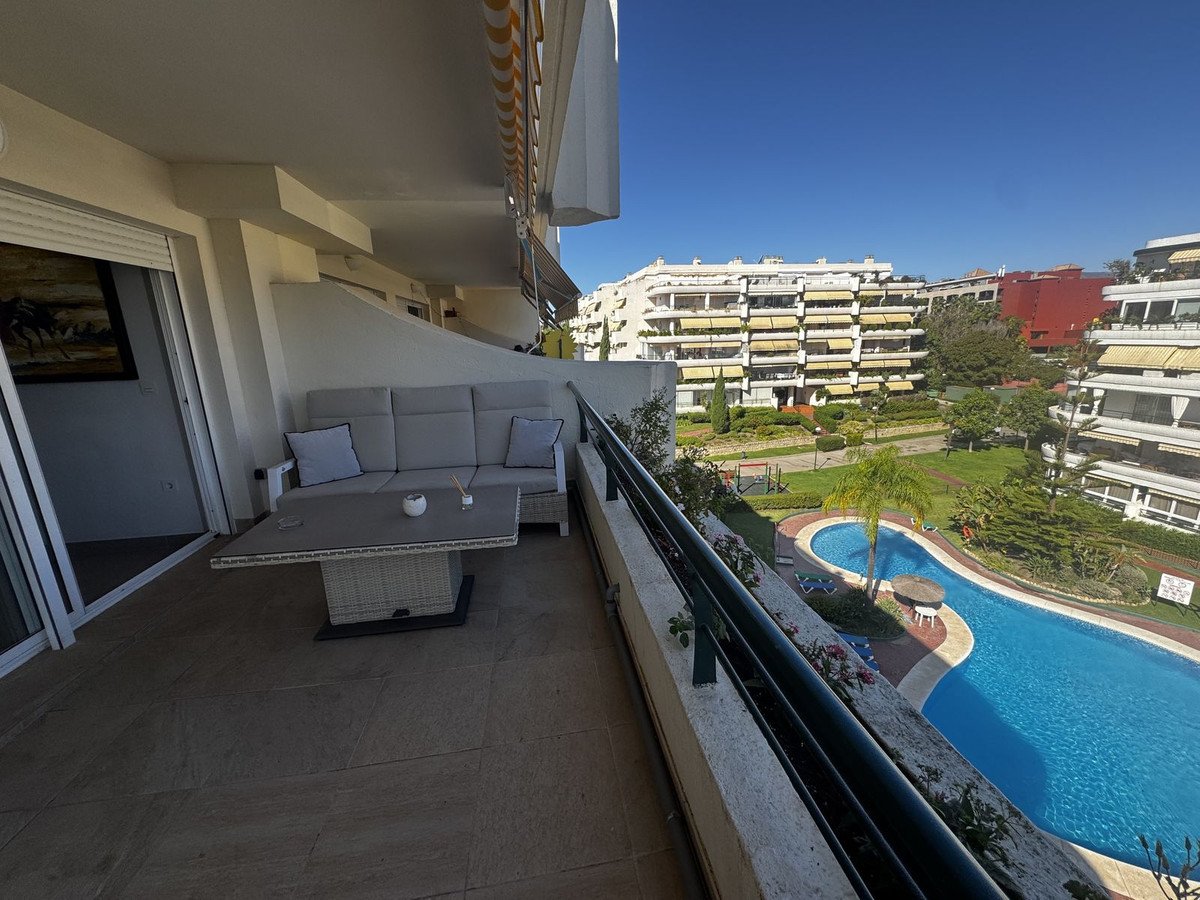 3 Bed Middle Floor Apartment in Guadalmina Alta in Guadalmina Alta — Apartment