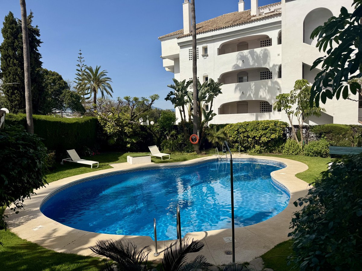 4 Bed Penthouse Duplex in Guadalmina Baja in Guadalmina Baja, Penthouse Duplex