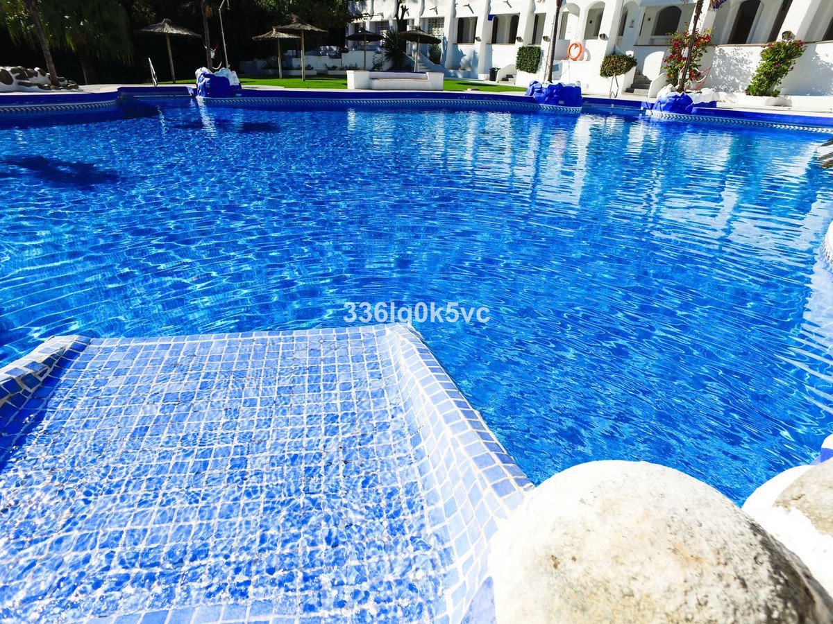 1 Bed Top Floor Apartment in Benahavís in Benahavís, Apartment