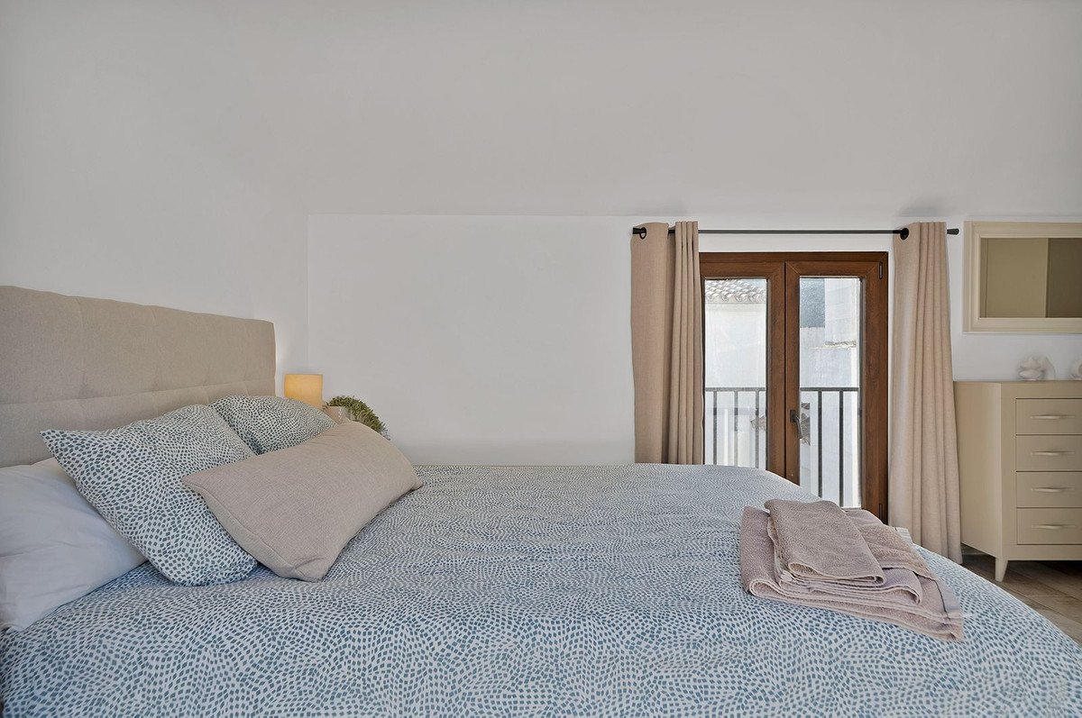 2 Bed شقة في الطابق العلوي in Benahavís في Benahavís, شقة