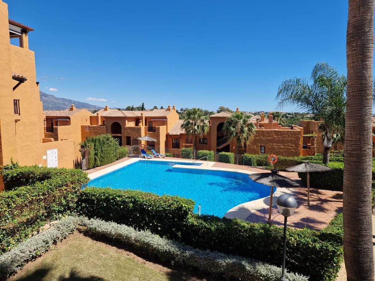 2 Bed Tussenverdieping Appartement in Benahavís in Benahavís, Appartement