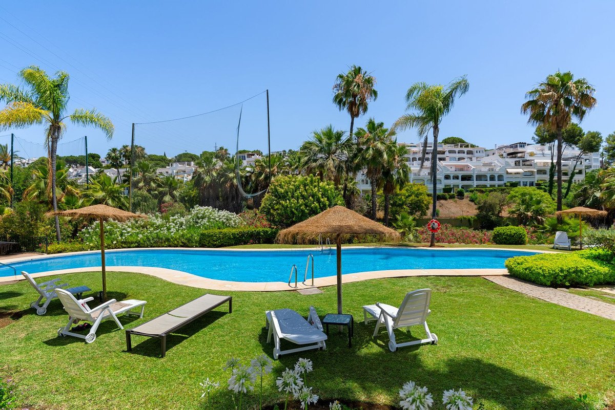 2 Bed Begane Grond Appartement in Benahavís in Benahavís, Appartement