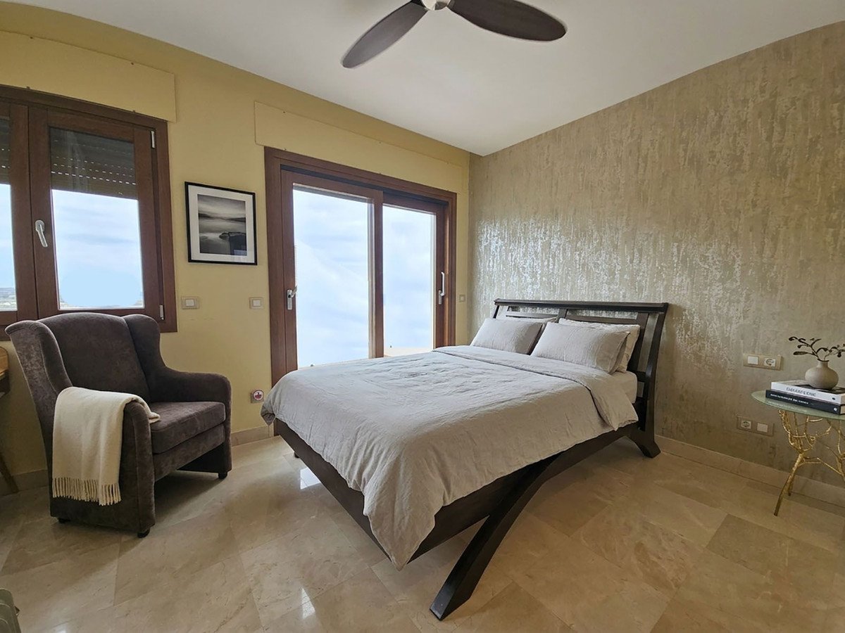 2 Bed بيت مدينة in Benahavís في Benahavís, 