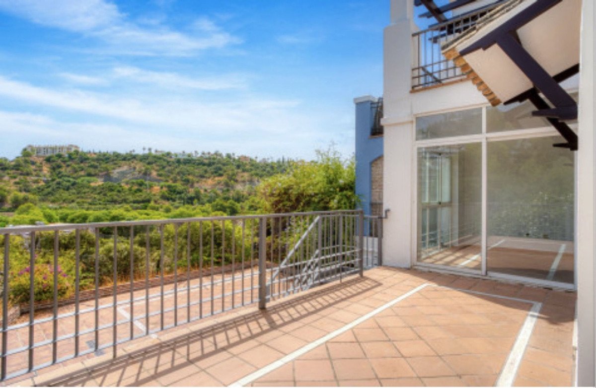 4 Bed Townhouse in Benahavís in Benahavís, Townhouse
