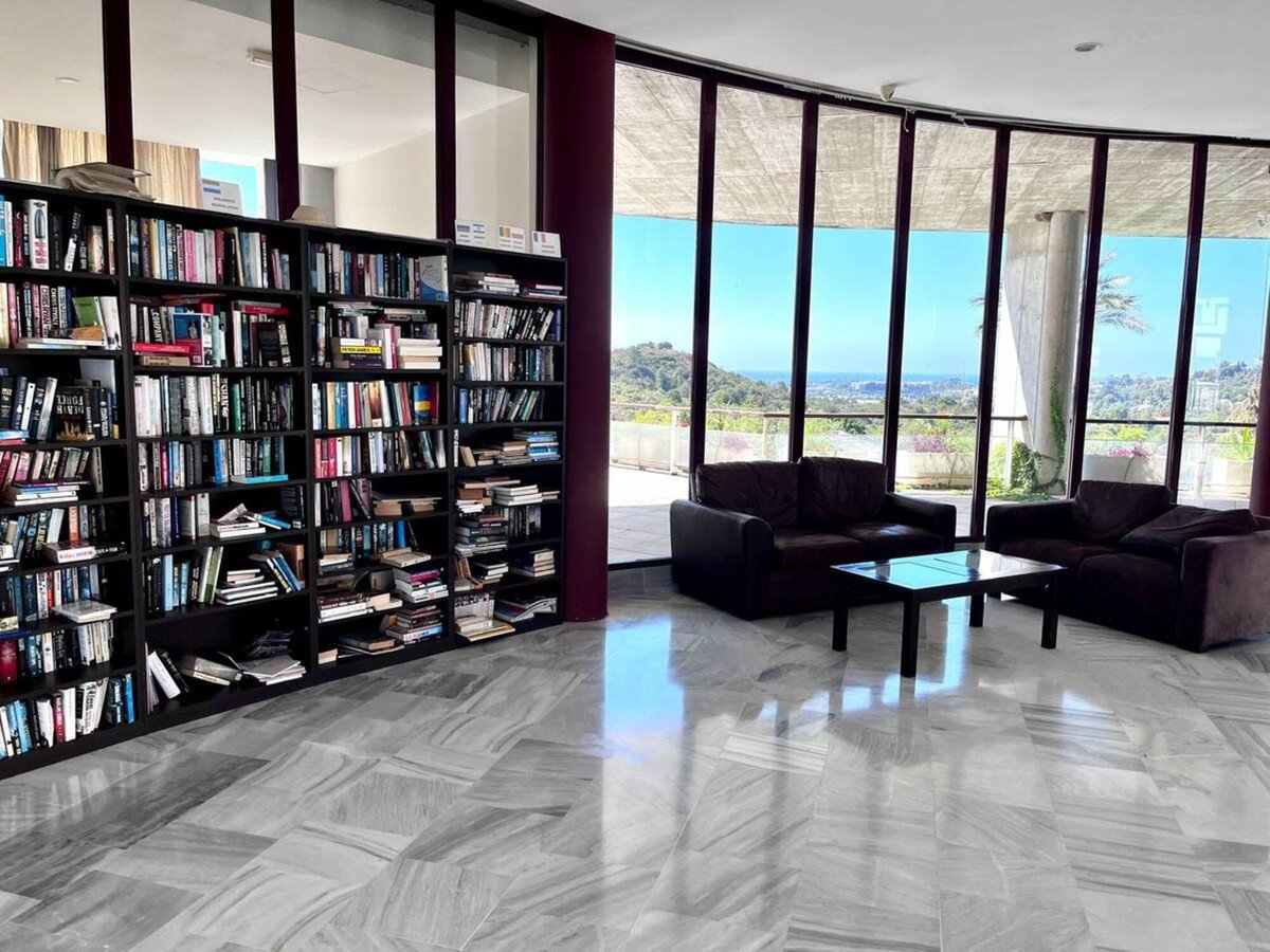 3 Bed فيلا مستقلة in Benahavís في Los Flamingos, فيلا منفصلة