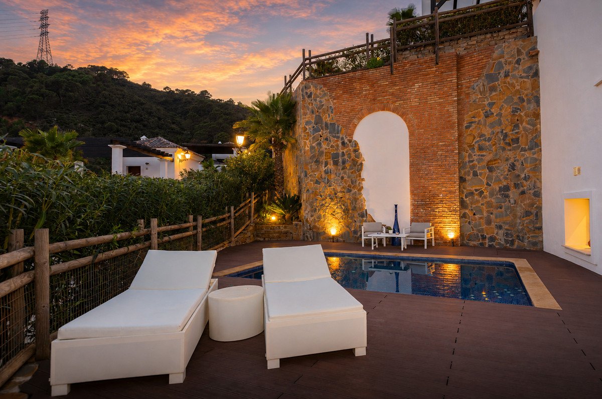 4 Bed Detached Villa in Benahavís in Benahavís, Detached Villa