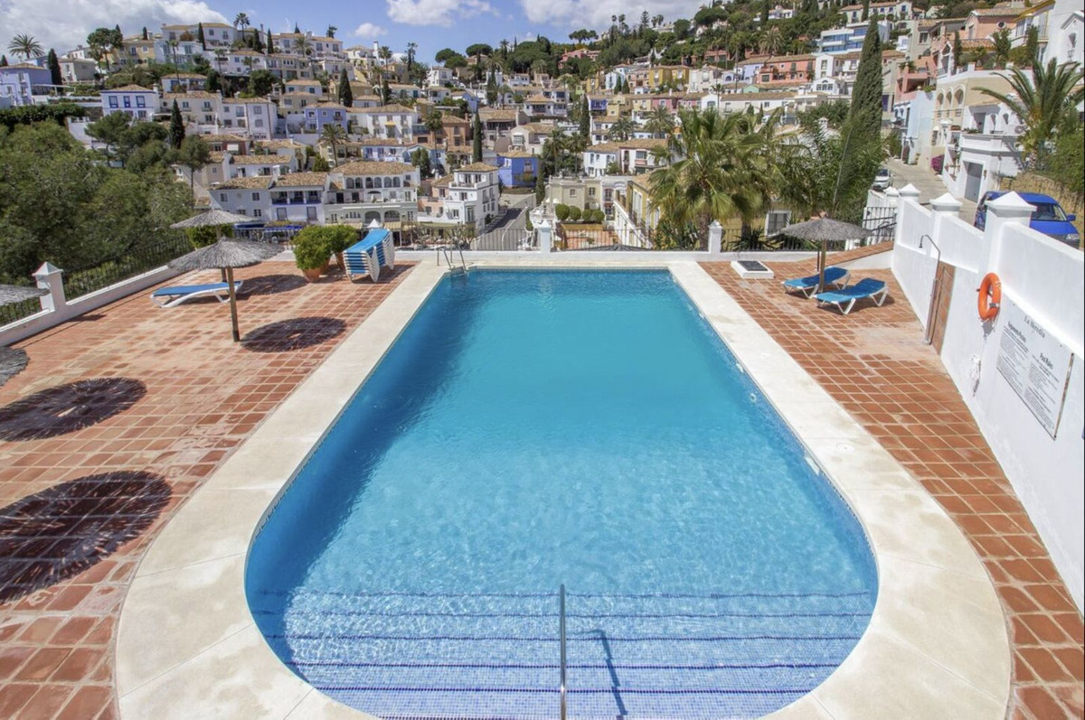 2 Bed بيت مدينة in La Heredia في La Heredia, تاون هاوس