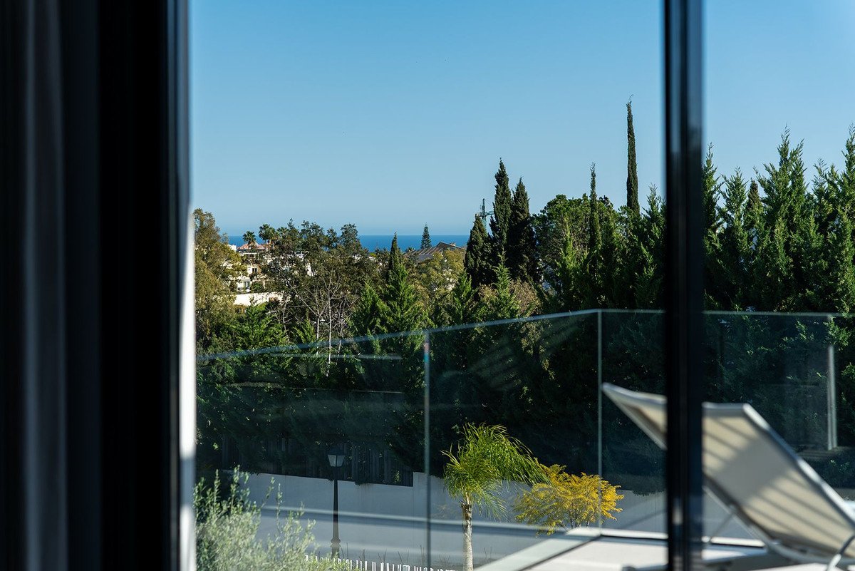 2 Bed Middle Floor Apartment in La Quinta