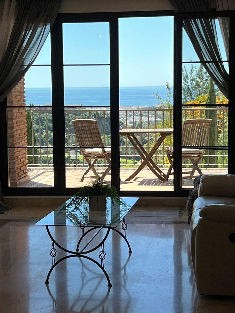 2 Bed شقة في الطابق الأوسط in Los Arqueros في Los Arqueros, شقة