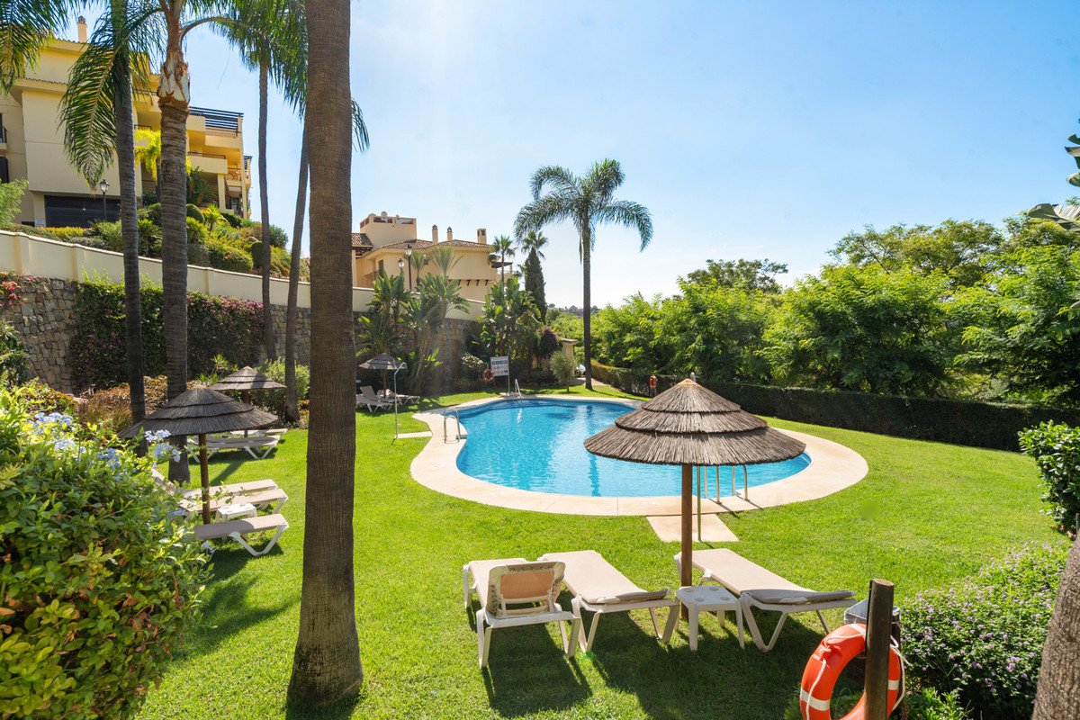 3 Bed شقة في الطابق الأرضي in Los Arqueros في Los Arqueros, شقة