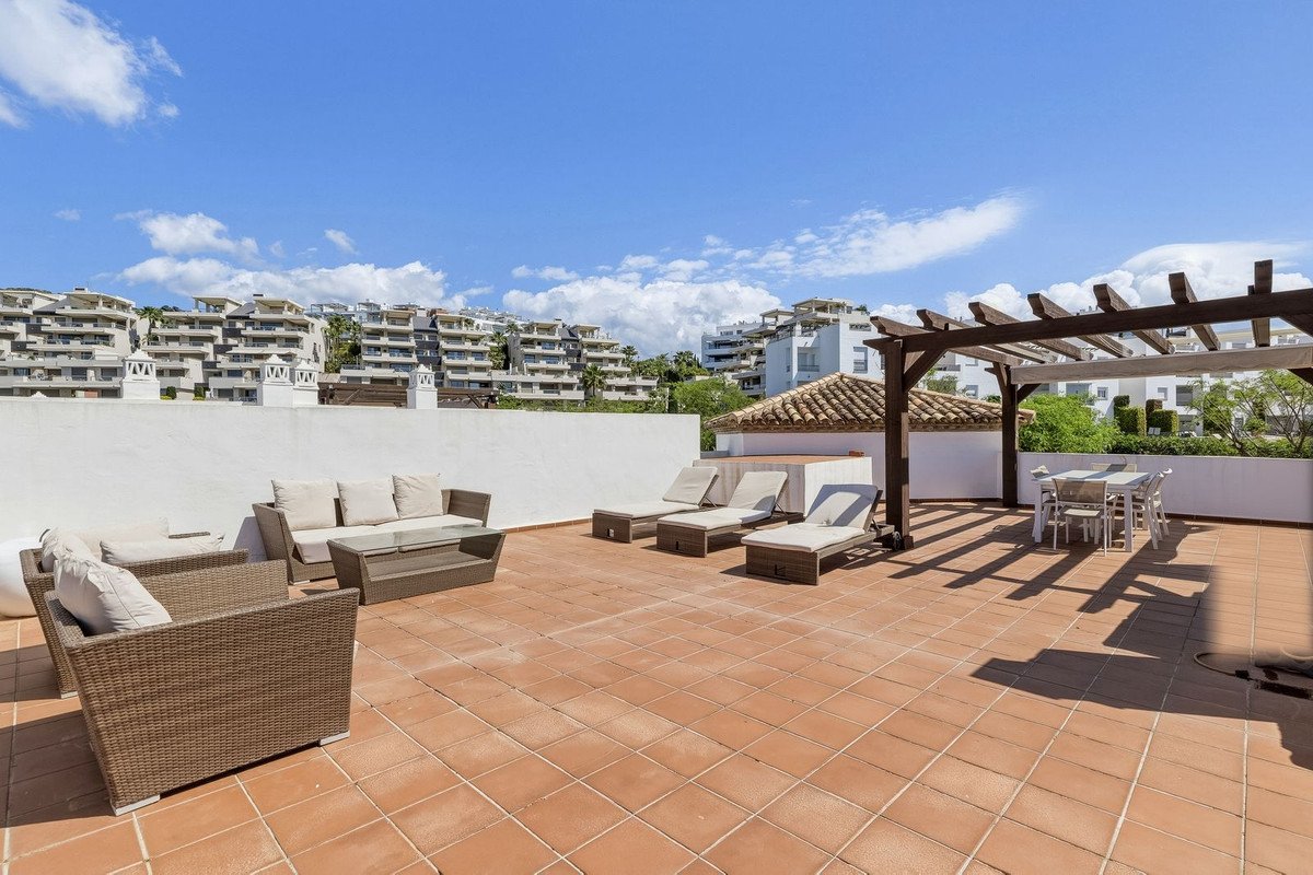 3 Bed Penthouse Duplex in Los Arqueros in Los Arqueros, Penthouse Duplex