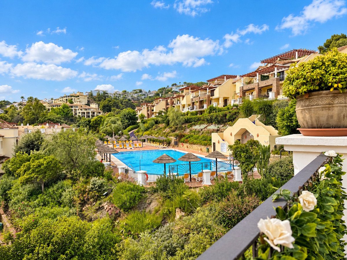 3 Bed Penthouse Duplex in Los Arqueros, Duplex Penthouse