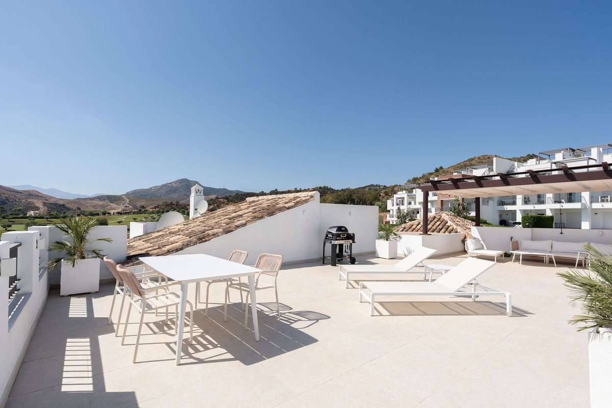 3 Bed Penthouse in Los Arqueros in Los Arqueros, Penthouse