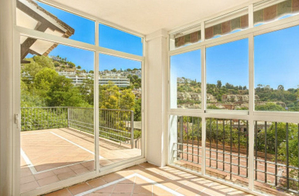 4 Bed Townhouse in Los Arqueros in Los Arqueros, Townhouse