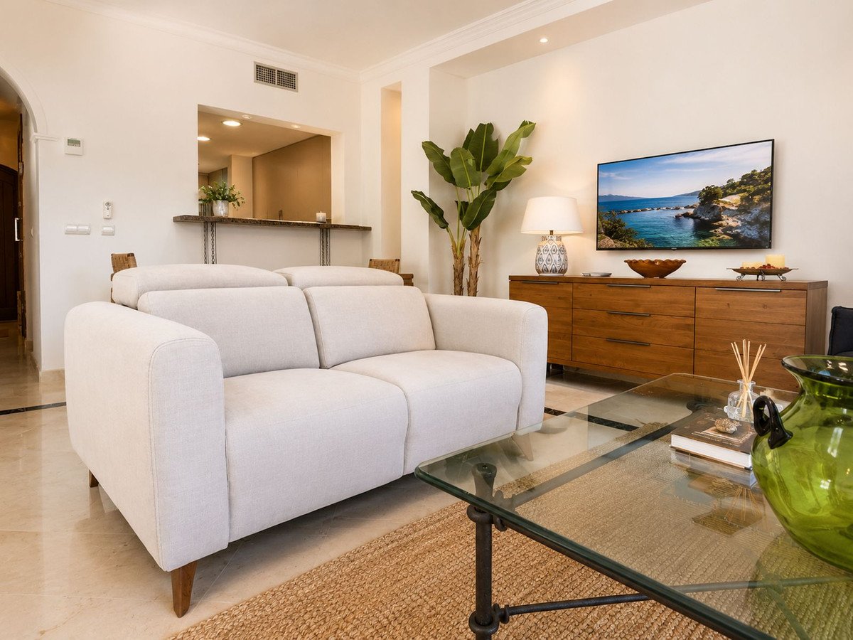 4 Bed Townhouse in Los Arqueros in Los Arqueros, Townhouse