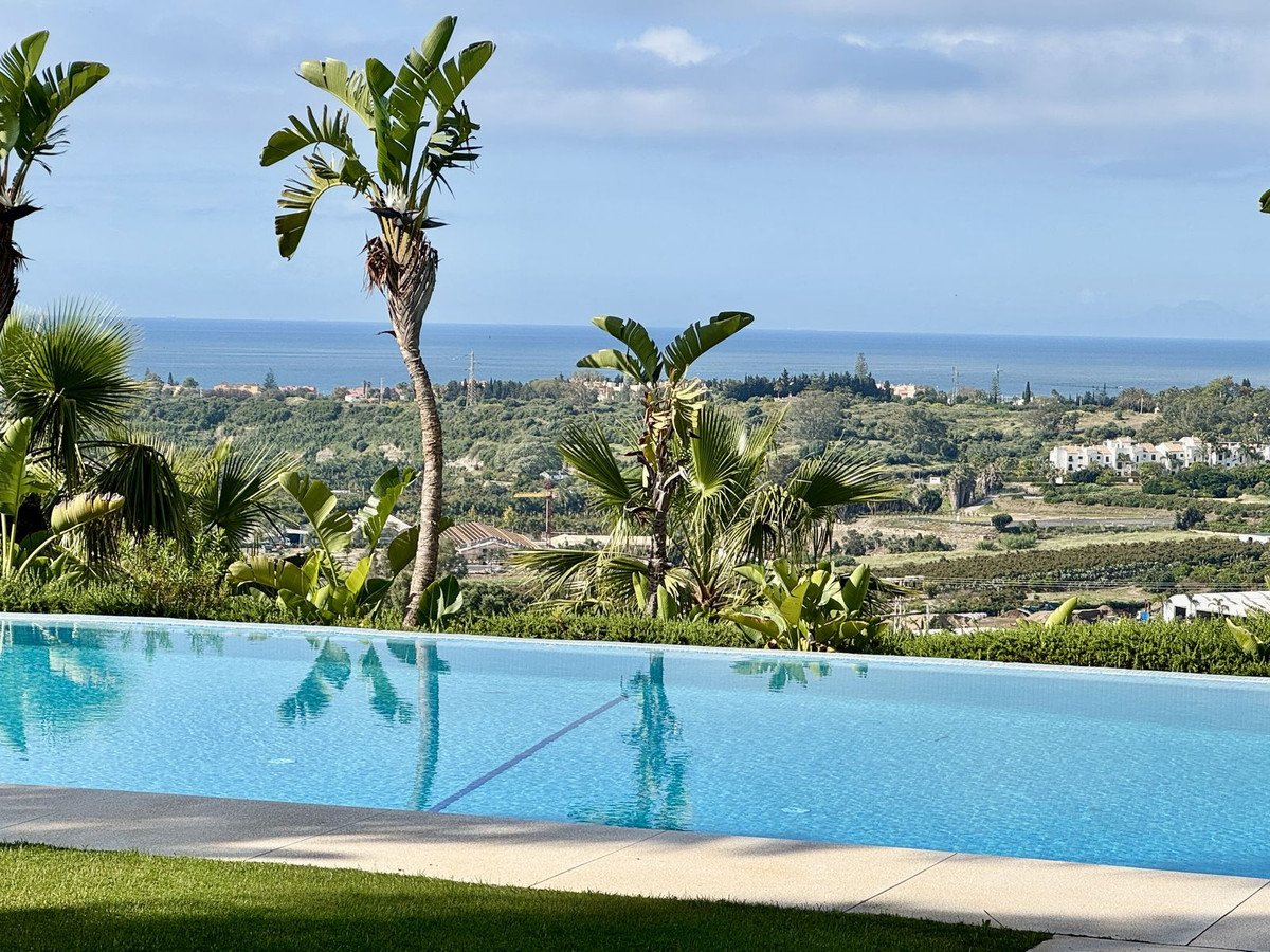 2 Bed Middle Floor Apartment in Los Flamingos in Los Flamingos, Apartment