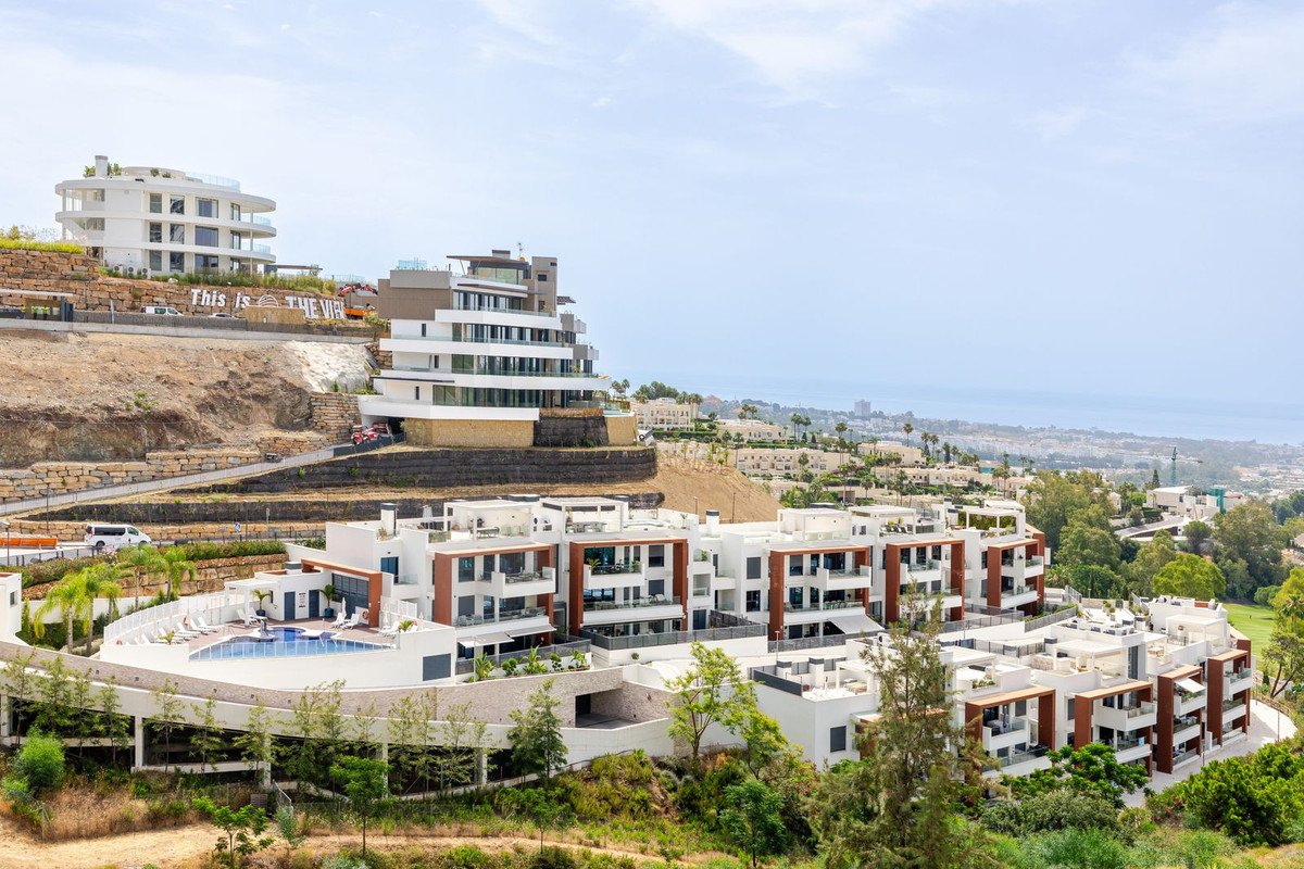 3 Bed شقة في الطابق الأرضي in Benahavís في Benahavís, 
