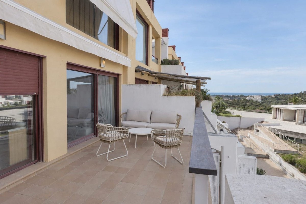 2 Bed Penthouse Duplex in Benahavís