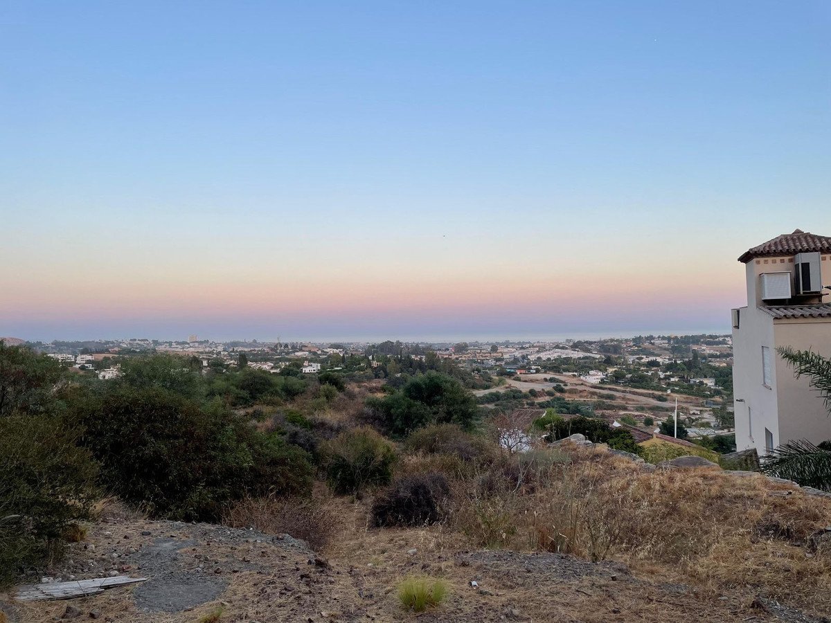 Residential Plot in Benahavís في Benahavís, 