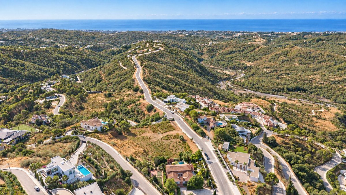 Residential Plot in Benahavís