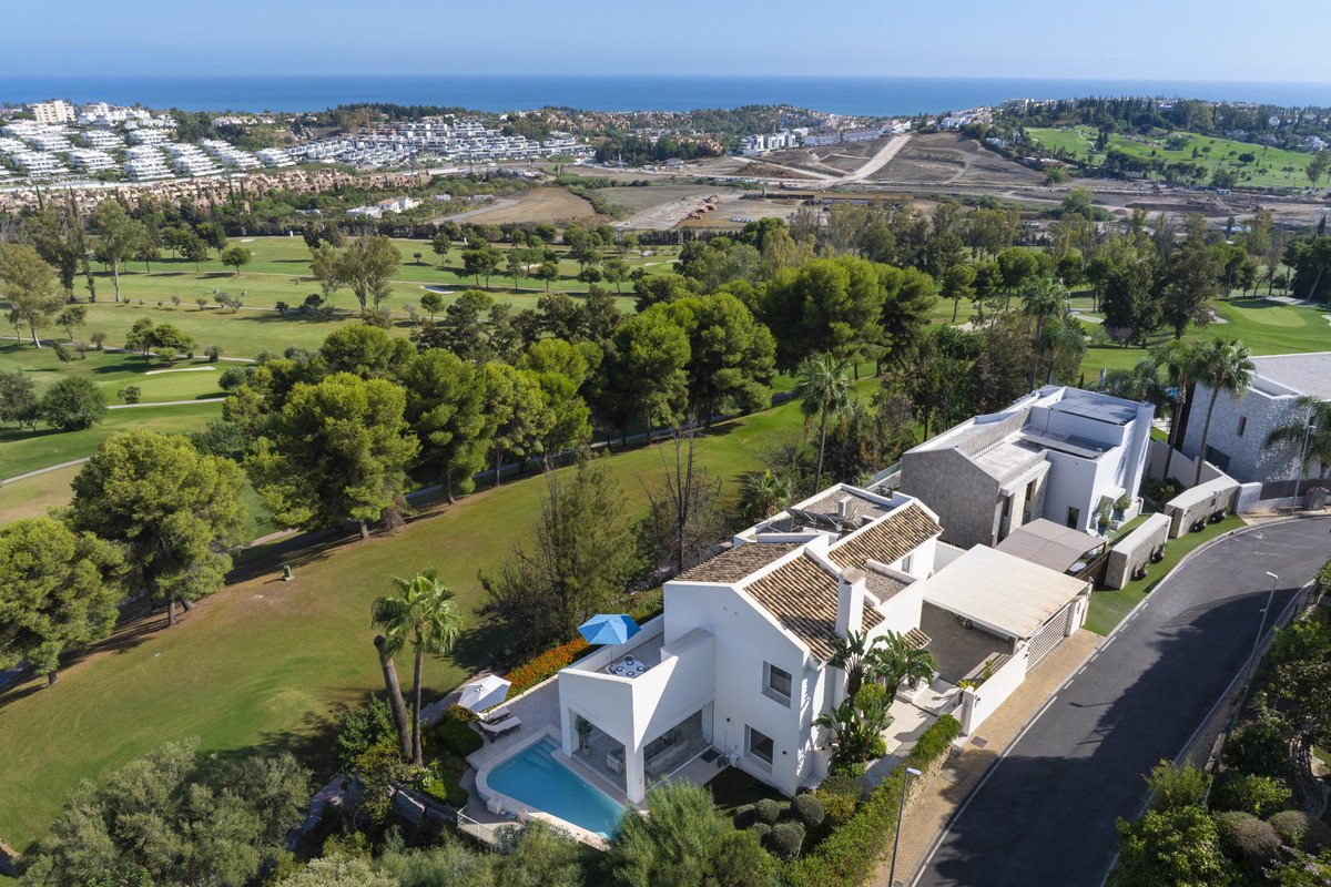 4 Bed Vrijstaande Villa in Benahavís